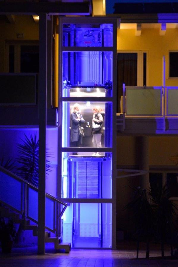Hotel Alla Terrazza Bibione Zewnętrze zdjęcie